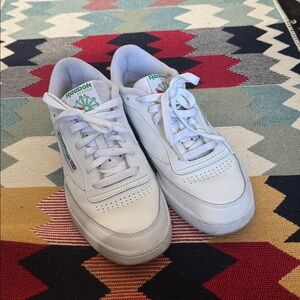 White Club C 85 Reeboks